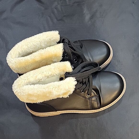 WOMEN"S JUST BE LACED-UP ROUND TOE SLIP-ON BOOT - Picture 8 of 13